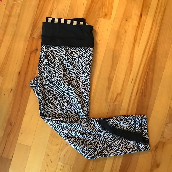 LULULEMON Run: Inspire Crop II Mini Brushed Animal - Picture 3 of 8